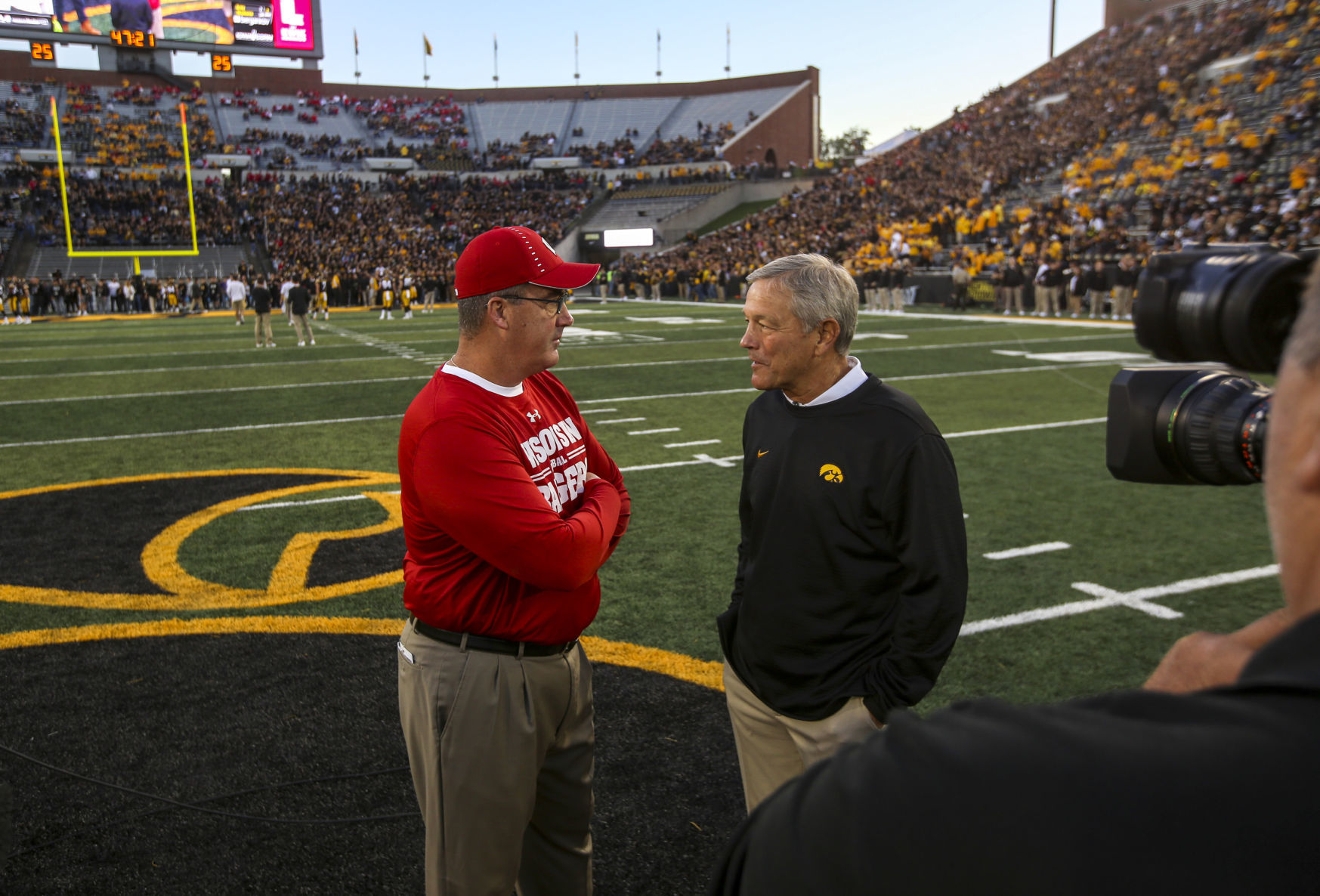 092218-Iowa-Football-002